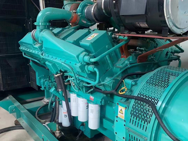 番禺更换100kW柴油发电机组机油时，需要注意哪些事项？